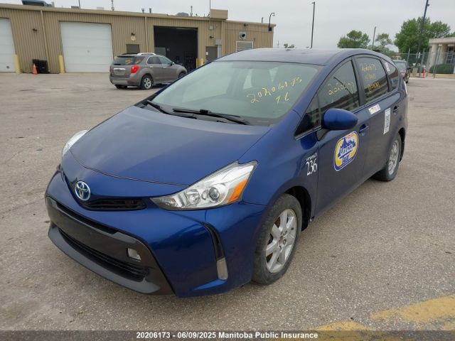 JTDZN3EU8FJ018383 Toyota PRIUS V