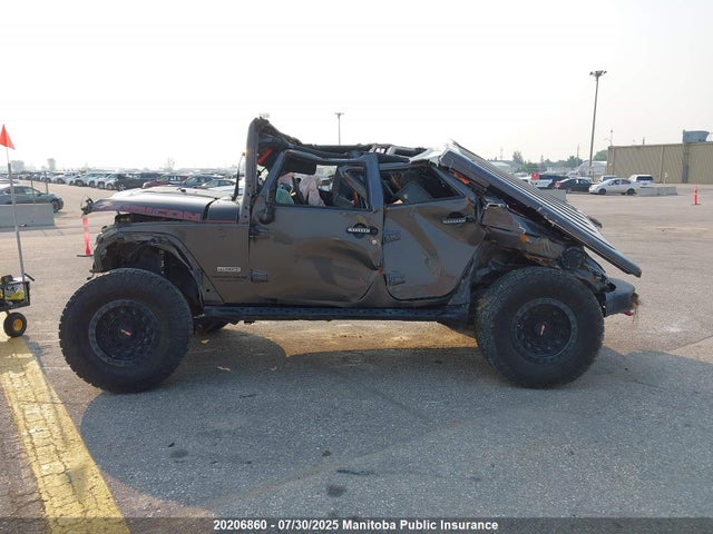1C4BJWFG5JL872588 Jeep 2018