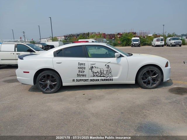 2C3CDXHG2EH361779 Dodge 2014