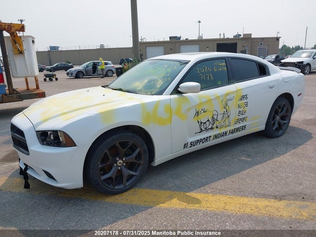 2C3CDXHG2EH361779 Dodge 2014
