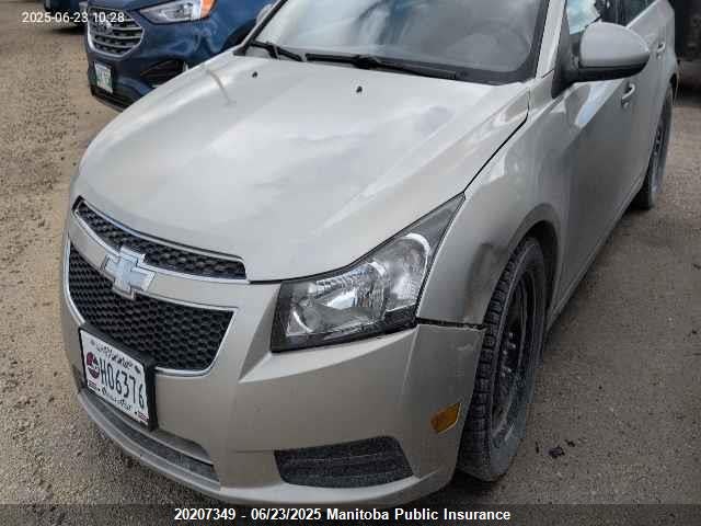 1G1P75SZ7E7173833 Chevrolet luz