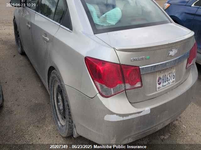 1G1P75SZ7E7173833 Chevrolet luz