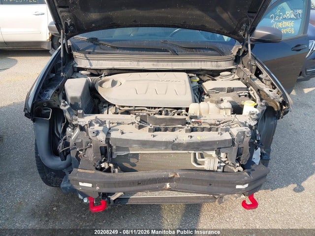 20208249 :رقم المزاد ، 1C4PJMBX9KD210458 vin ، 2019 Jeep Cherokee Trailhawk مزاد بيع