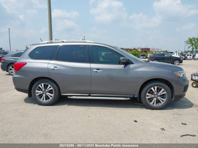 5N1DR2MM5HC631610 Nissan Pathfinder Sl
