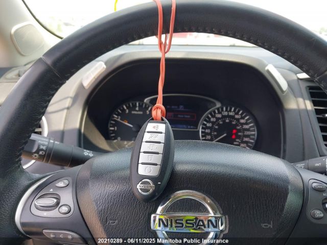 5N1DR2MM5HC631610 Nissan Pathfinder Sl