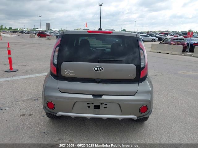 KNDJP3A5XJ7555817 KIA g