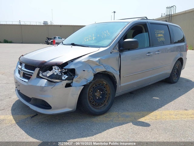 2C4RDGBG3FR613873 Dodge Grand Caravan Sxt