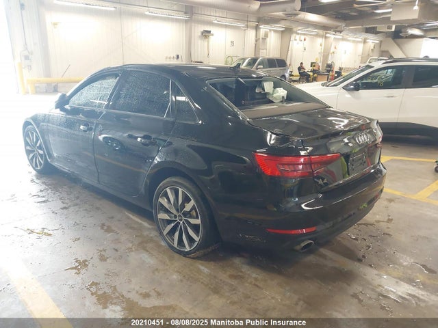 WAUBNAF41HN036883 Audi A4