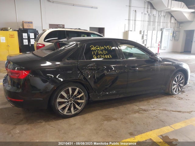 WAUBNAF41HN036883 Audi A4
