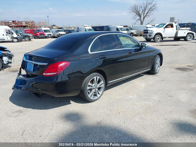 20210474 :رقم المزاد ، 55SWF4KB8FU000688 vin ، 2015 Mercedes Benz C300w 4matic مزاد بيع