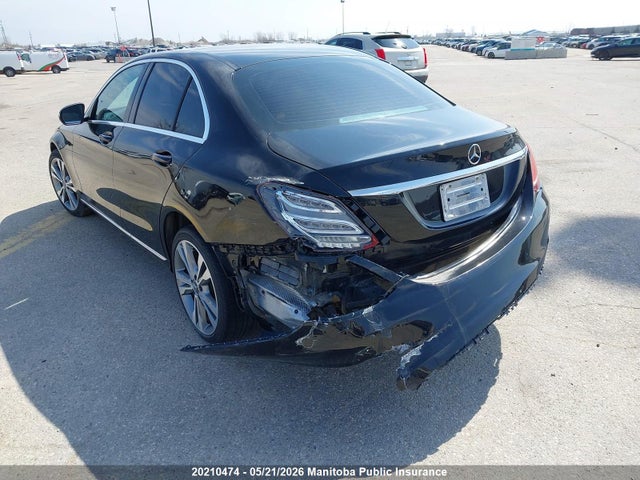 20210474 :رقم المزاد ، 55SWF4KB8FU000688 vin ، 2015 Mercedes Benz C300w 4matic مزاد بيع