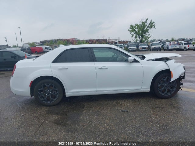 Chrysler 300 2019 2C3CCAGG8KH631675 Image 12