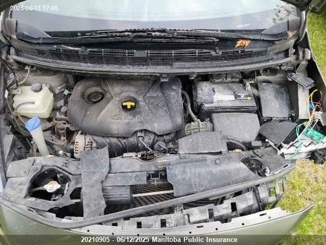 KNAHU8A33E7010533 KIA Rondo Ex