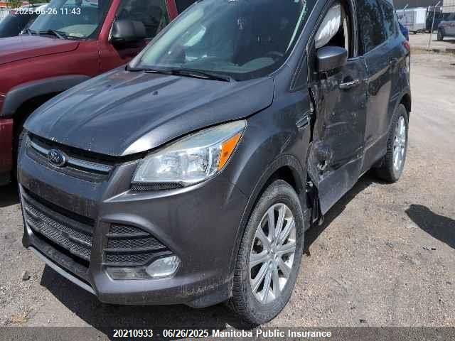 1FMCU9GX8EUD34541 Ford Escape