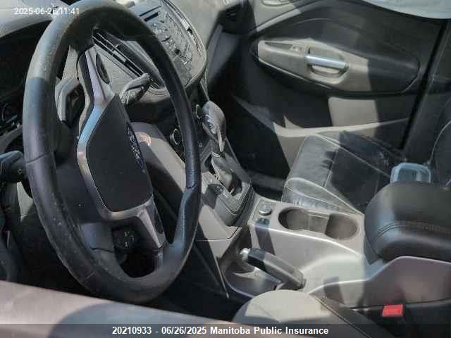 1FMCU9GX8EUD34541 Ford Escape
