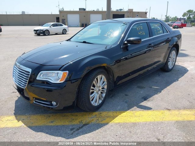 2C3CCARG3EH292938 Chrysler 300