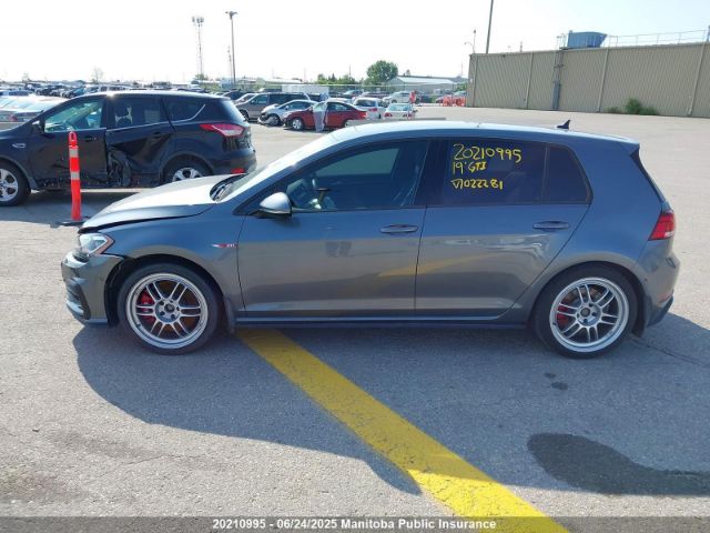 3VW5T7AU4KM022281 Volkswagen 2019