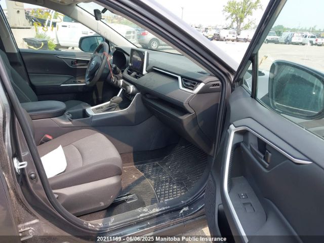 2T3B1RFVXRC481849 Toyota RAV4 LE