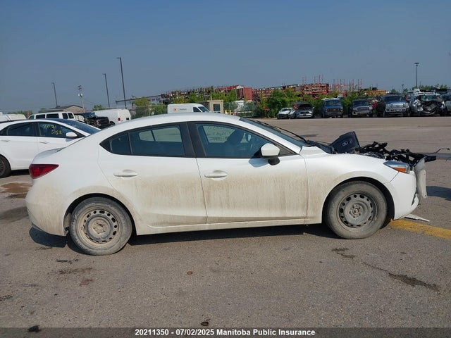 JM1BN1U77H1109861 Mazda pe