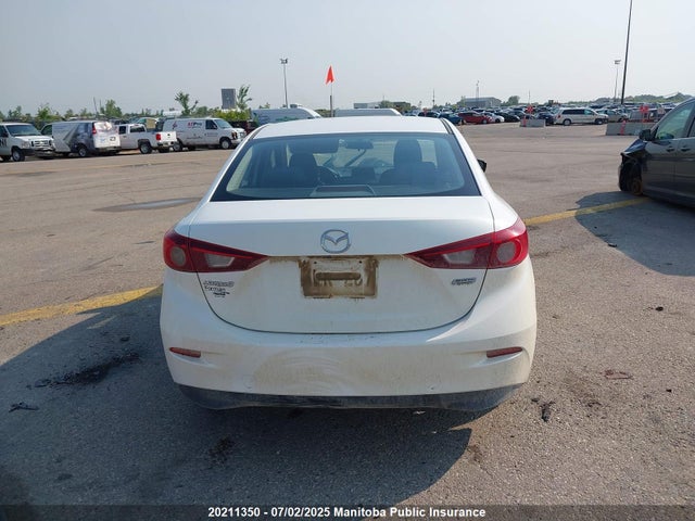 JM1BN1U77H1109861 Mazda pe