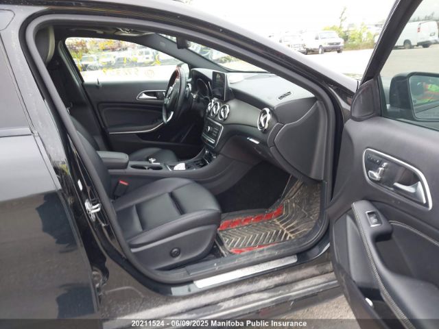 WDCTG4GB0KJ572359 Mercedes Benz Gla250