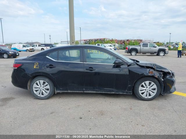 3N1AB8BV4MY247686 Nissan Sentra