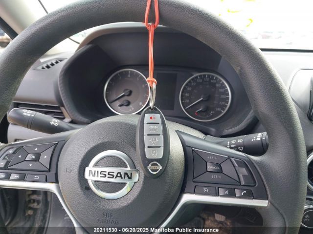 3N1AB8BV4MY247686 Nissan Sentra