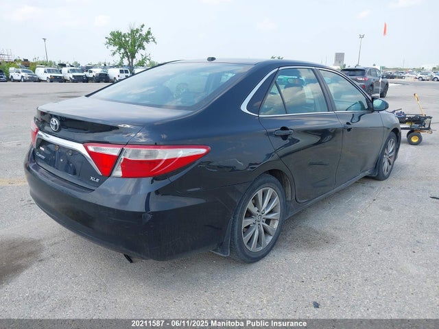 4T1BF1FK5FU897464 Toyota CAMRY XLE