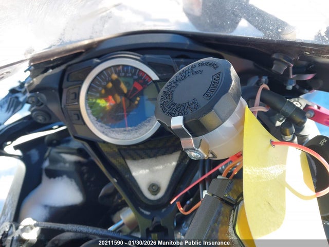 Suzuki GSX-R600 2017 JS1GN7FA8H2100494 Image 7