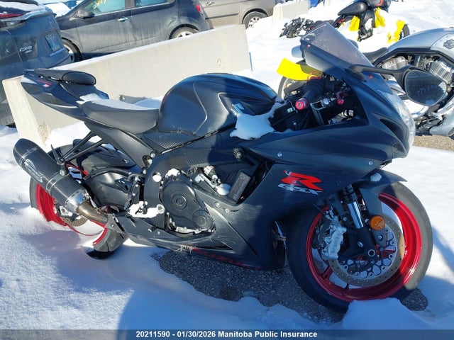 Suzuki GSX-R600 2017 JS1GN7FA8H2100494 Image 8
