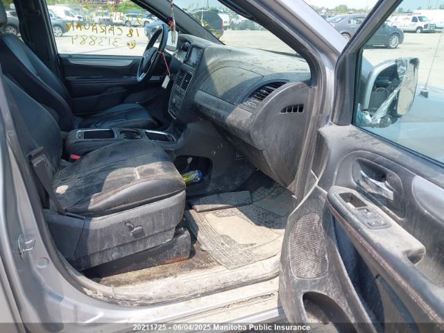 2C4RDGEG3JR313884 Dodge Grand Caravan Gt