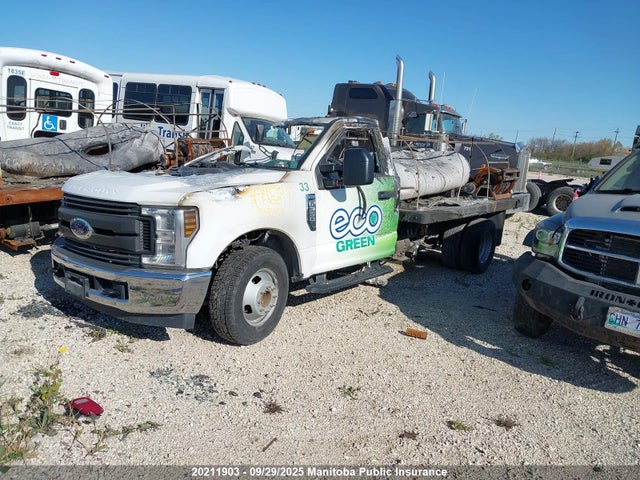 1FDRF3G66KEC01100 Ford F-350