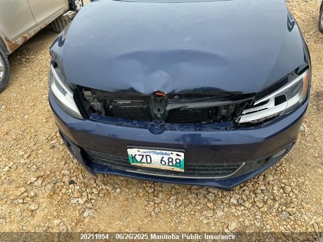 3VWLL7AJ6EM350058 Volkswagen 2014