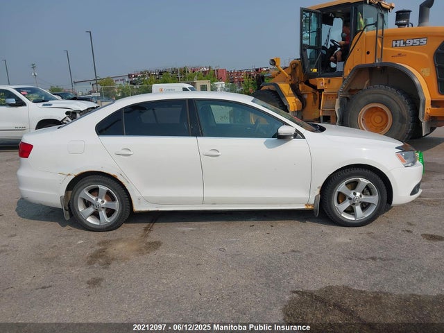 Продаж на аукціоні авто 2011 Volkswagen Jetta 2.5, vin: 3VWDX7AJ1BM374045, номер лоту: 20212097
