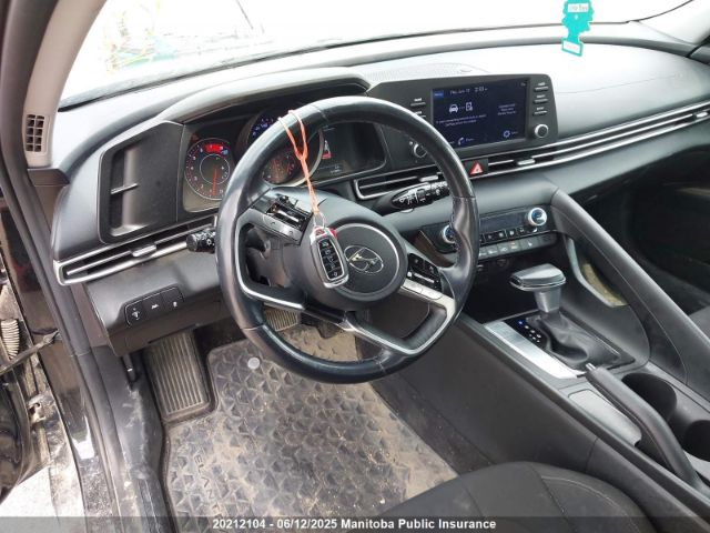 KMHLM4AG0NU215572 Hyundai Elantra Preferred