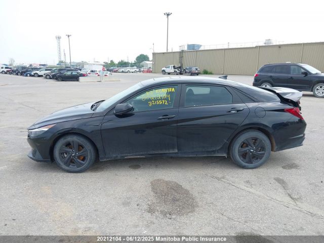 KMHLM4AG0NU215572 Hyundai Elantra Preferred