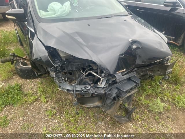 1FADP3J23EL220694 Ford Focus Titanium