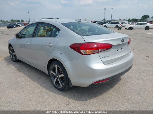 3KPFL4A89JE244235 KIA Forte Ex+