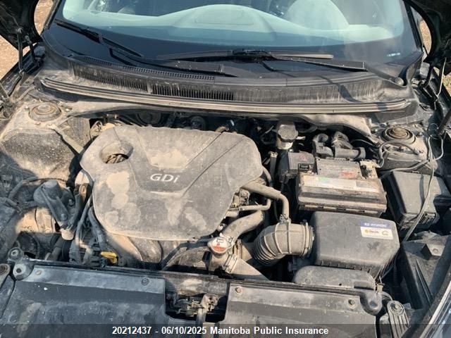 KMHTC6AD5GU265553 Hyundai Veloster