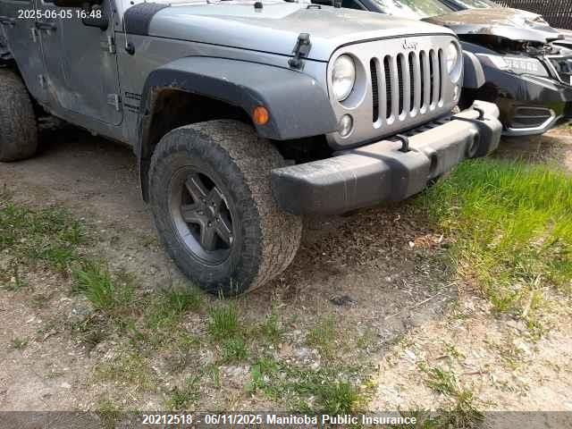 1C4BJWDGXEL177354 Jeep Wrangler Unlimited Sport
