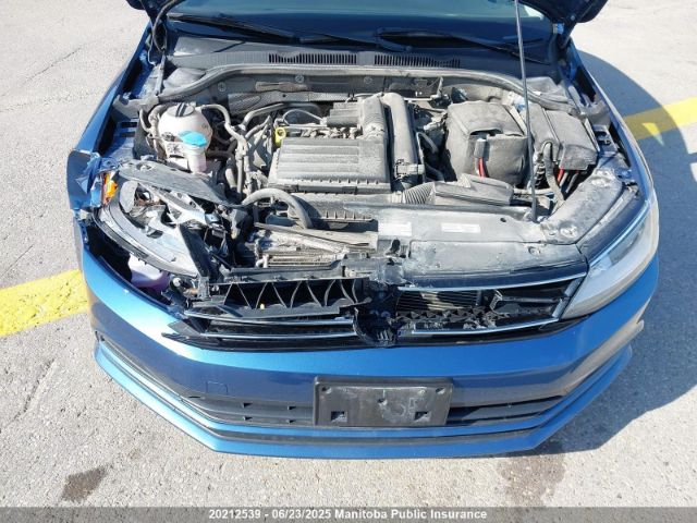 3VW267AJ7GM307435 Volkswagen 2016