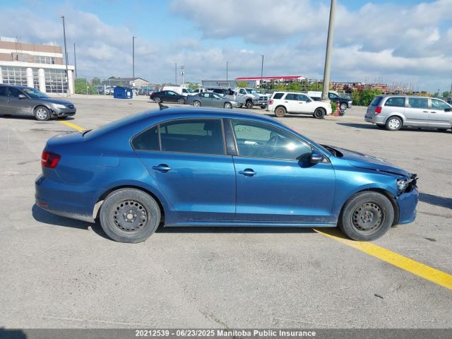 3VW267AJ7GM307435 Volkswagen 2016