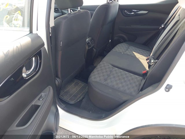 JN1BJ1CR6JW210335 Nissan Qashqai Sv