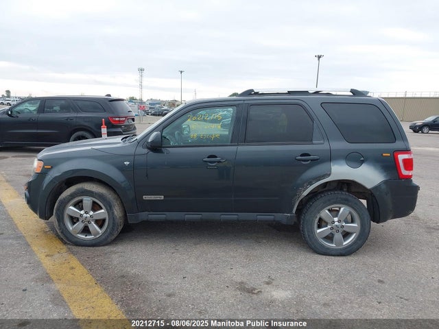20212715 :رقم المزاد ، 1FMCU94118KC61416 vin ، 2008 Ford Escape Limited V6 مزاد بيع