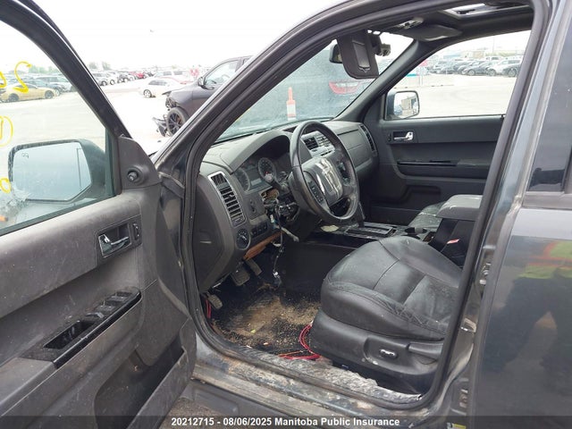 20212715 :رقم المزاد ، 1FMCU94118KC61416 vin ، 2008 Ford Escape Limited V6 مزاد بيع