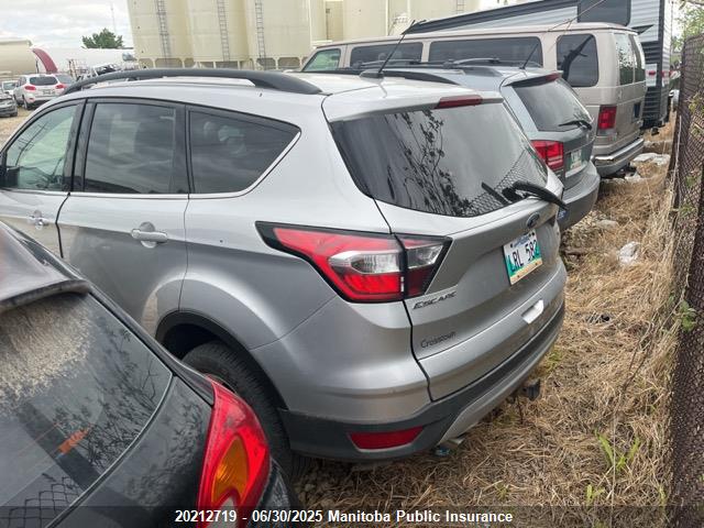 1FMCU9G92HUE99961 Ford 2017