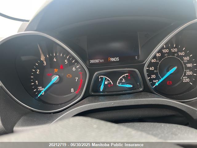 1FMCU9G92HUE99961 Ford 2017