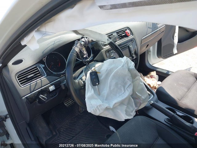 3VWDA7AJ2FM347167 Volkswagen 2015