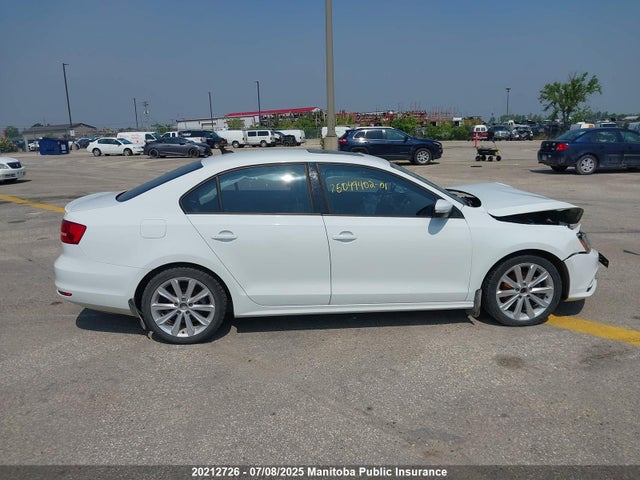 3VWDA7AJ2FM347167 Volkswagen 2015