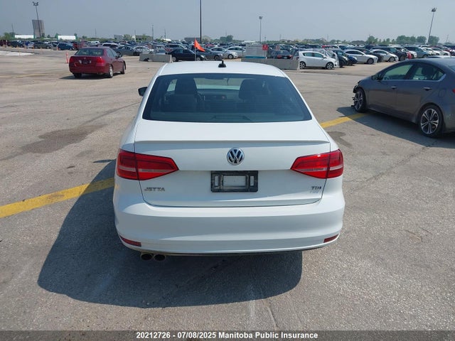 3VWDA7AJ2FM347167 Volkswagen 2015